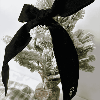 Black velvet ribbon for wedding invitation suites and custom wedding invitations, perfect for accessories wedding and décor